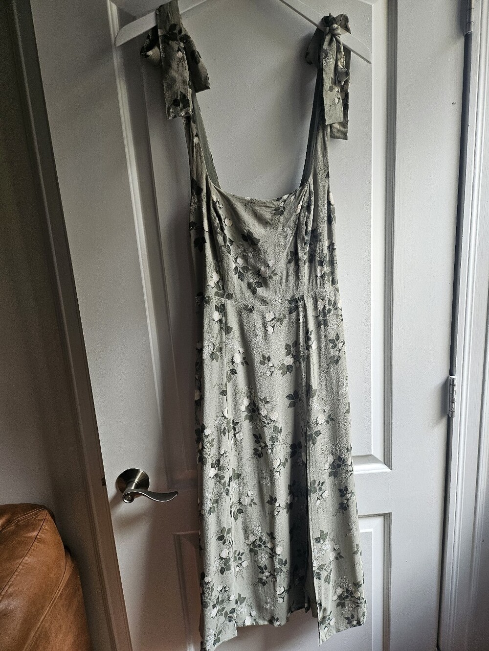 Reformation Twilight Midi Dress size 4 - Picture 5 of 9